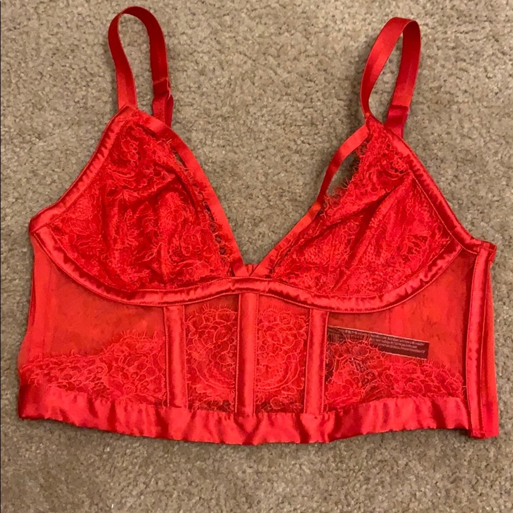 Victoria’s Secret Very Sexy balconette Size Large